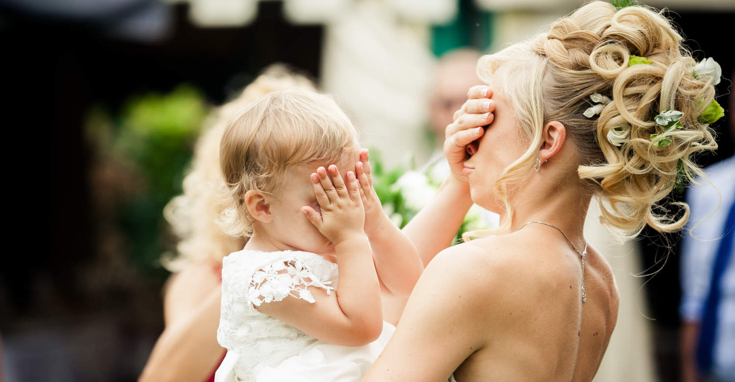 fotografia di matrimonio, fotografo matrimonio torino, ritratto sposa, bambina